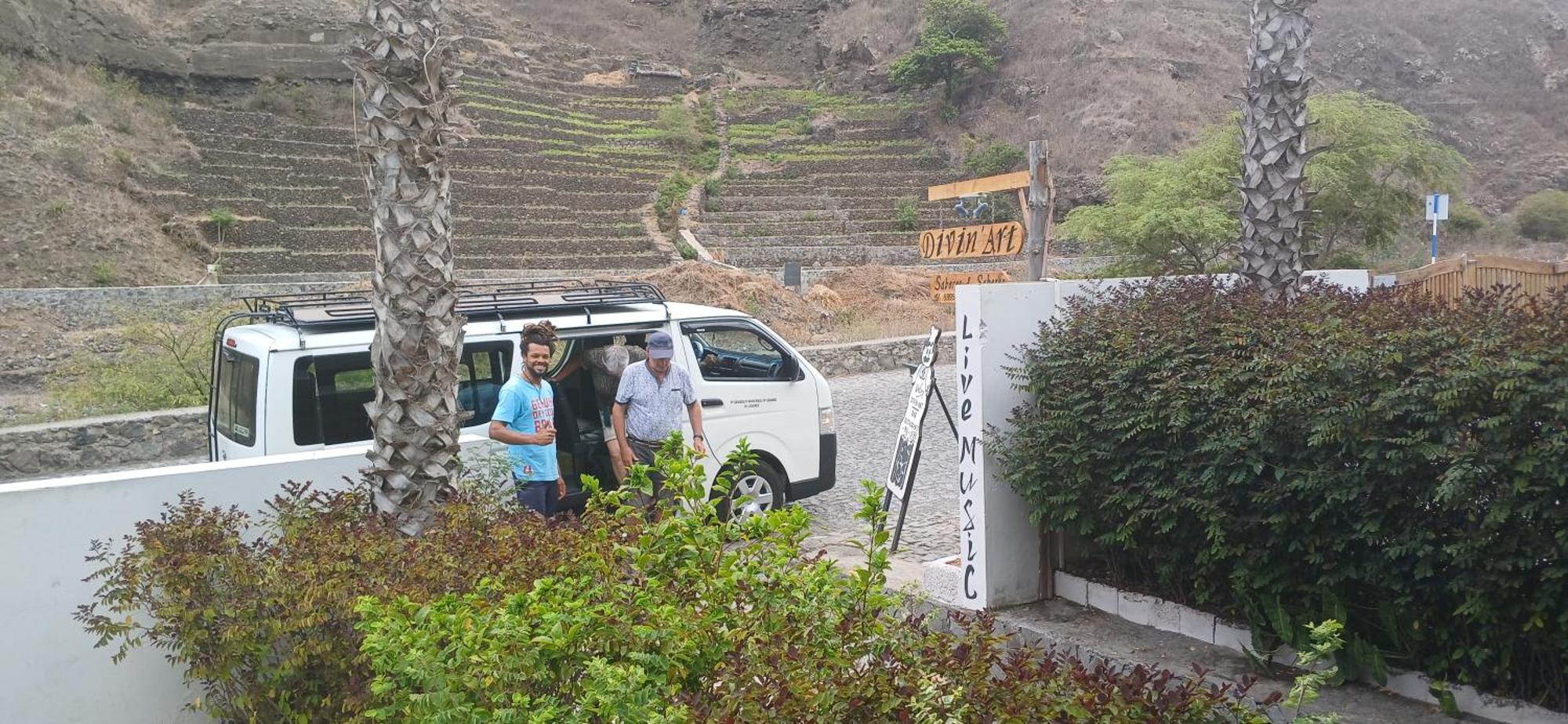 Ribeira Grande Bb Divin'Artr酒店 外观 照片